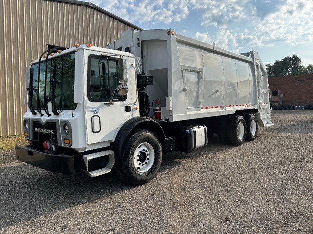 McNeilus Refuse Trucks sss